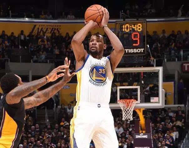 在如今这个 在如今这个